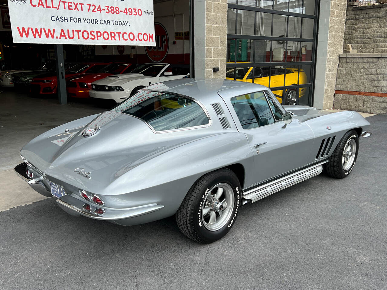 Chevrolet-Corvette-1965-5