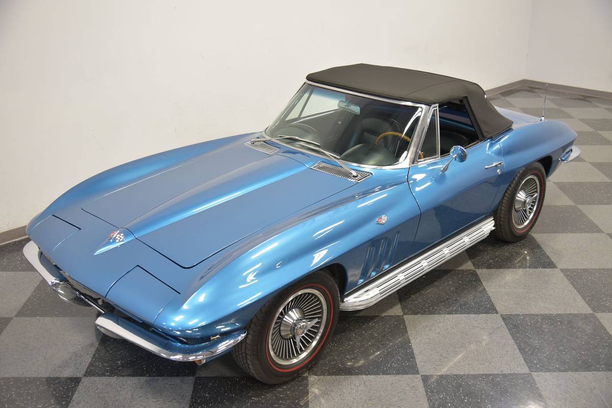 Chevrolet-Corvette-1965-6