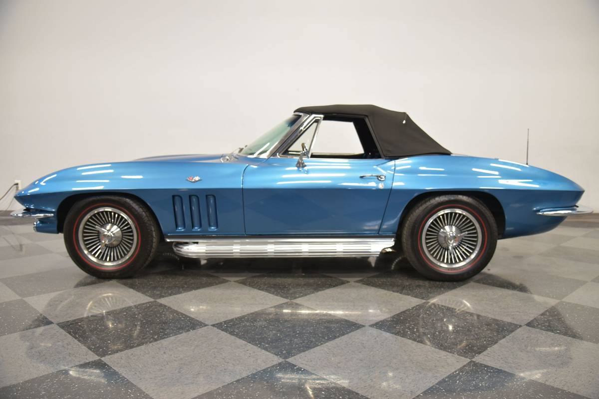 Chevrolet-Corvette-1965-7