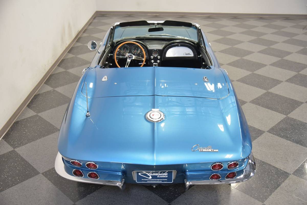 Chevrolet-Corvette-1965-8