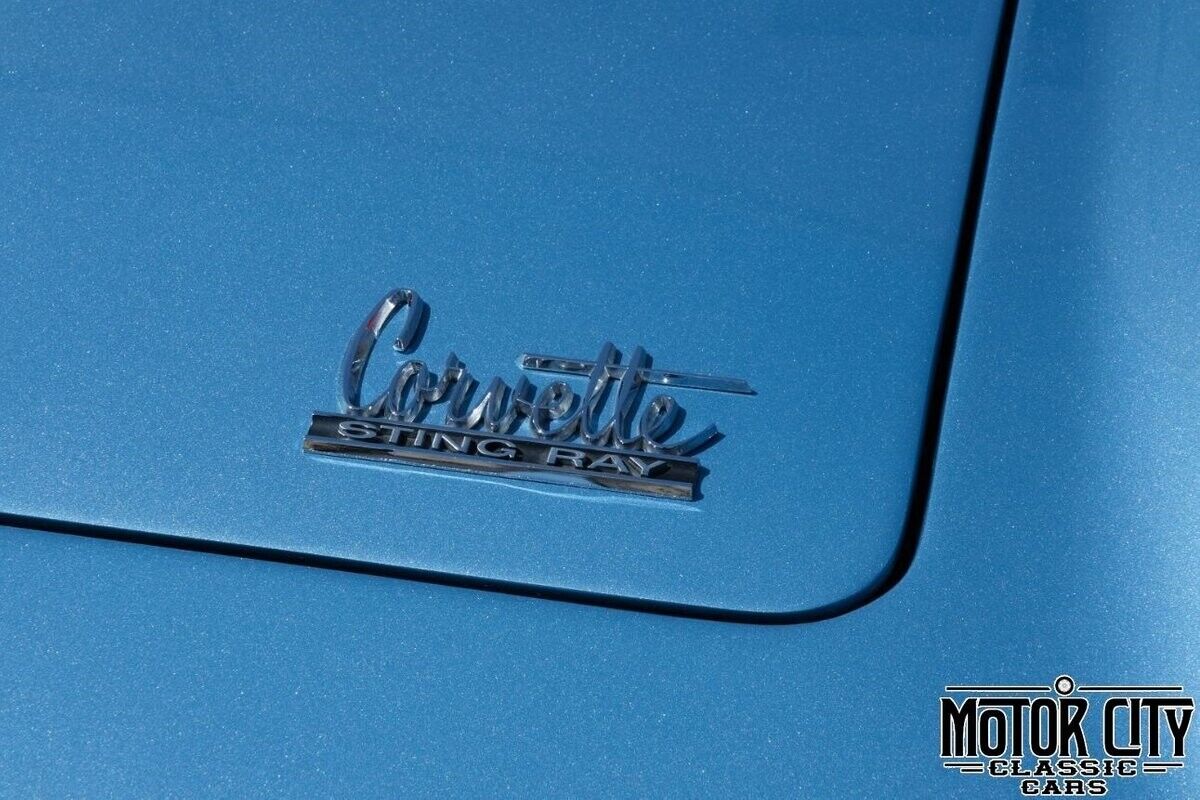 Chevrolet-Corvette-1966-10