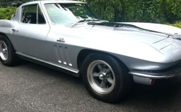 Chevrolet-Corvette-1966-11