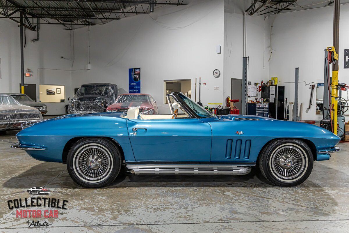 Chevrolet-Corvette-1966-14