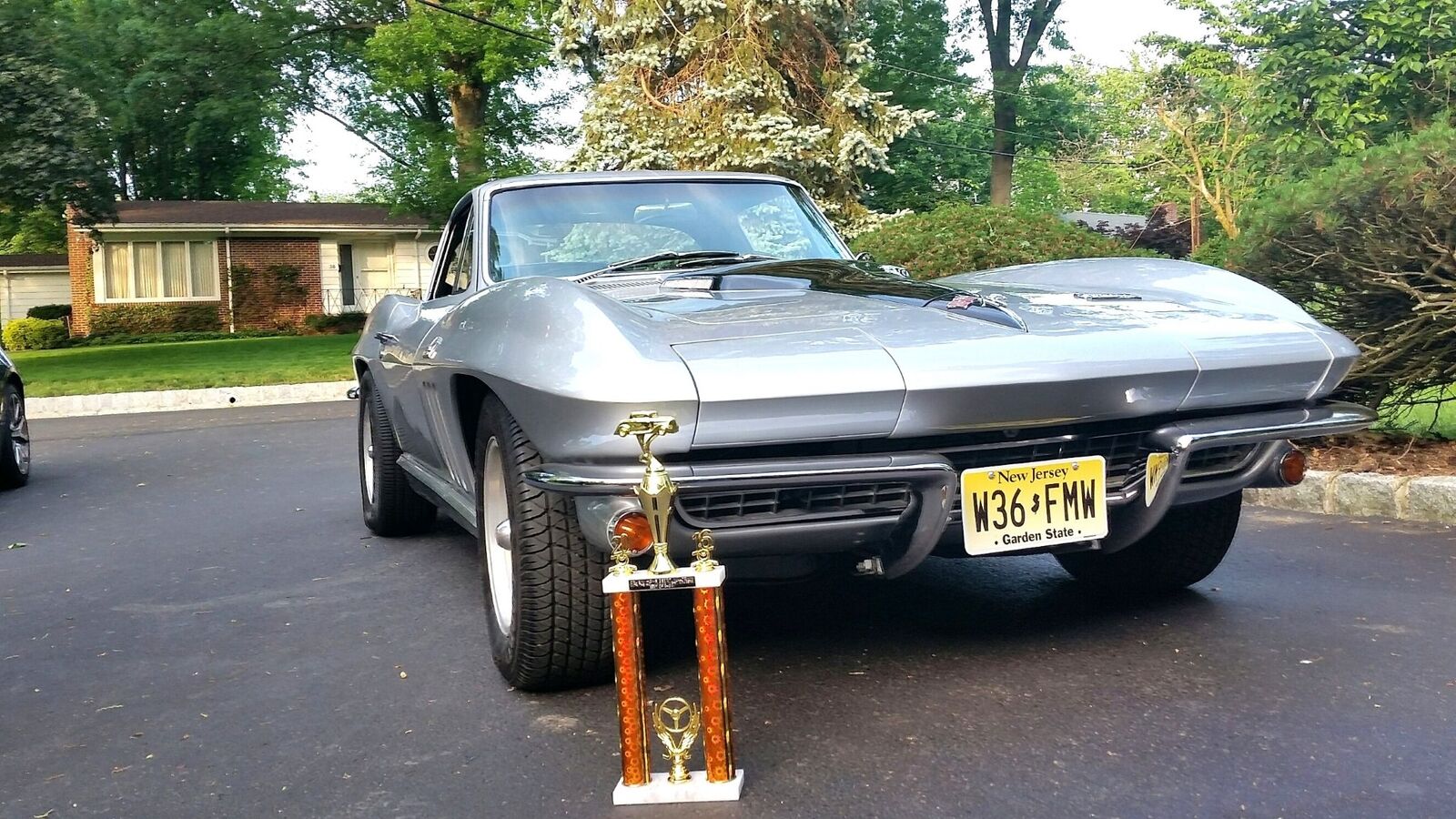 Chevrolet-Corvette-1966-3