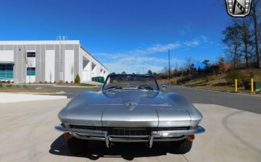 Chevrolet-Corvette-1966-3