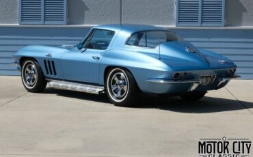 Chevrolet-Corvette-1966-4