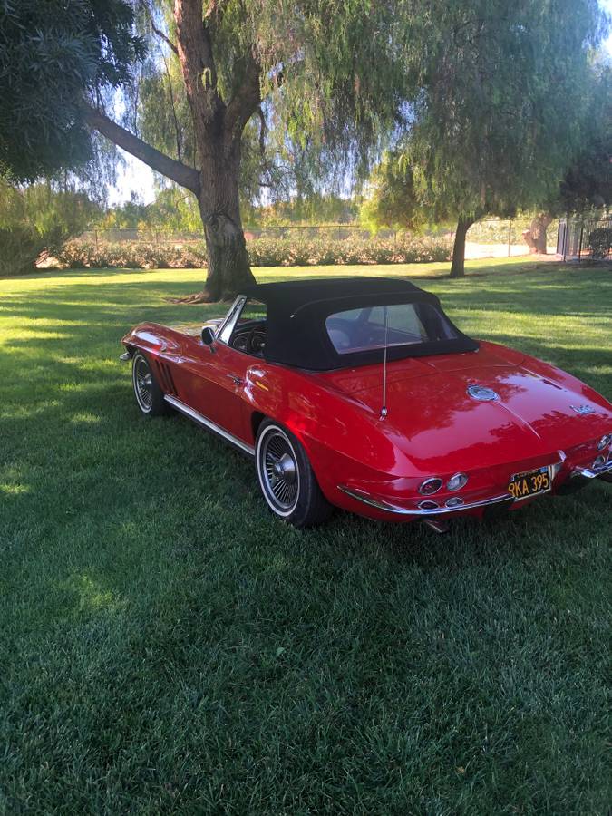 Chevrolet-Corvette-1966-5