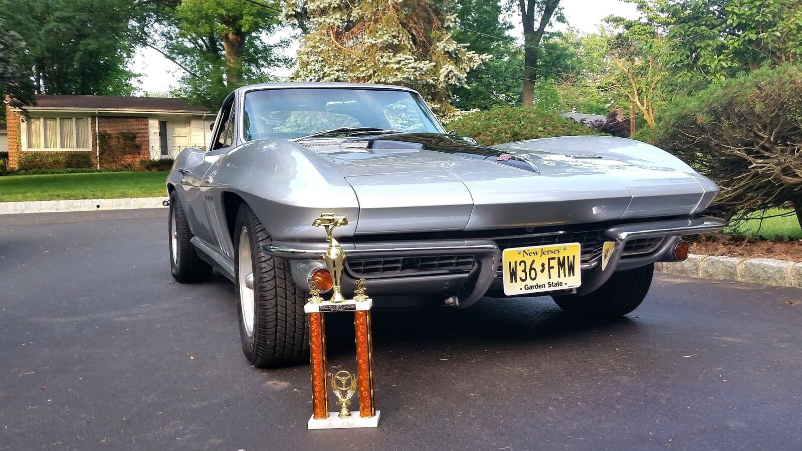 Chevrolet-Corvette-1966-6