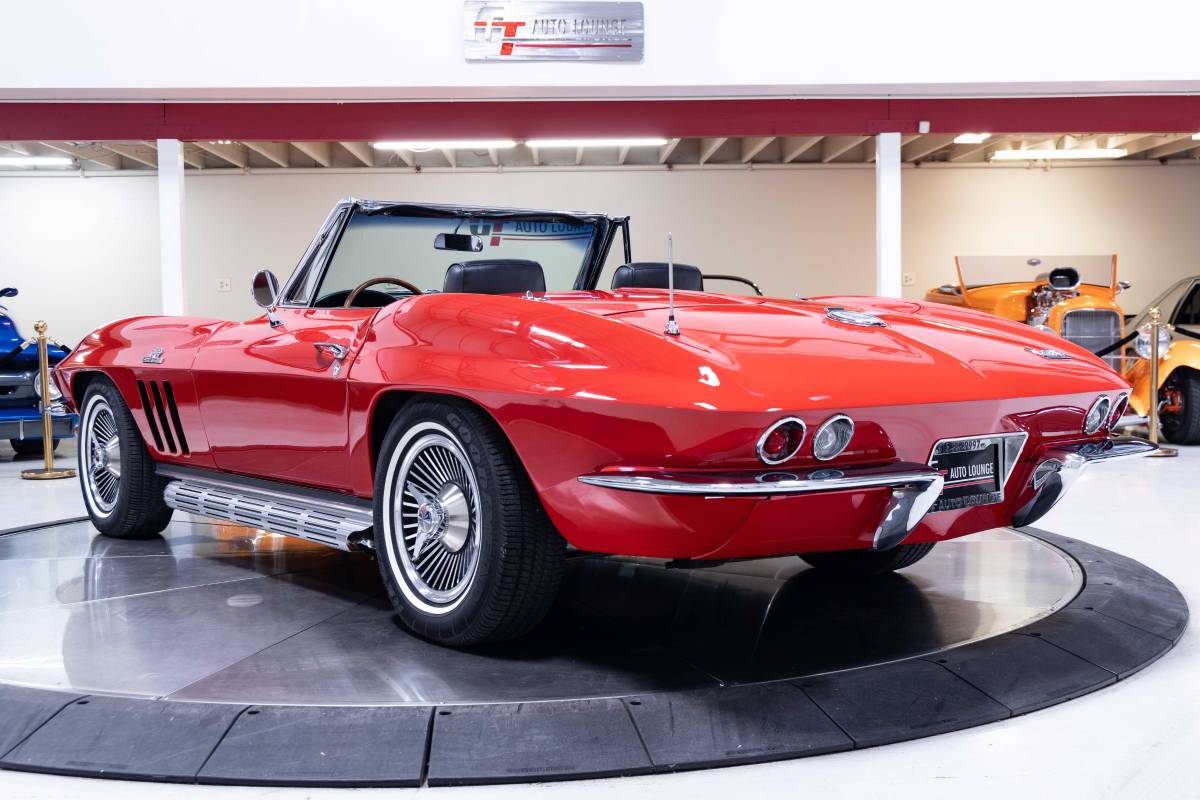 Chevrolet-Corvette-1966-7