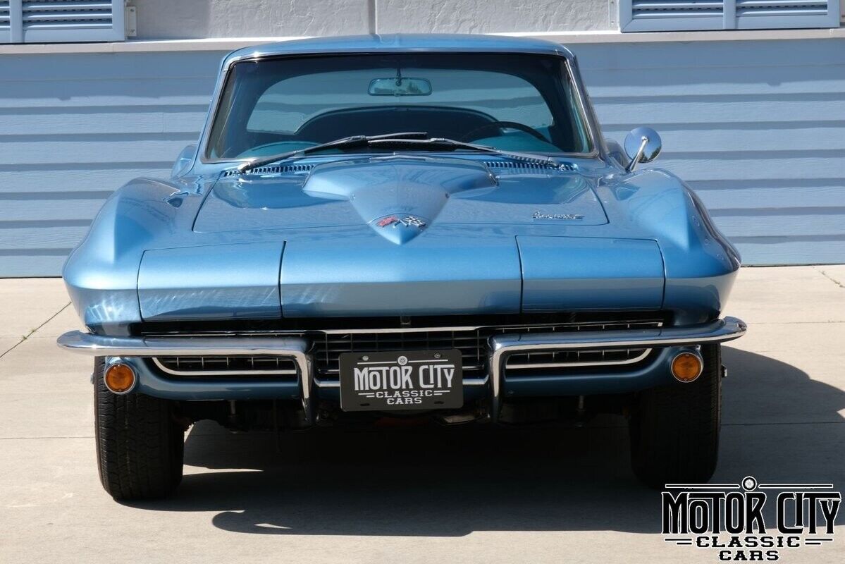 Chevrolet-Corvette-1966-7