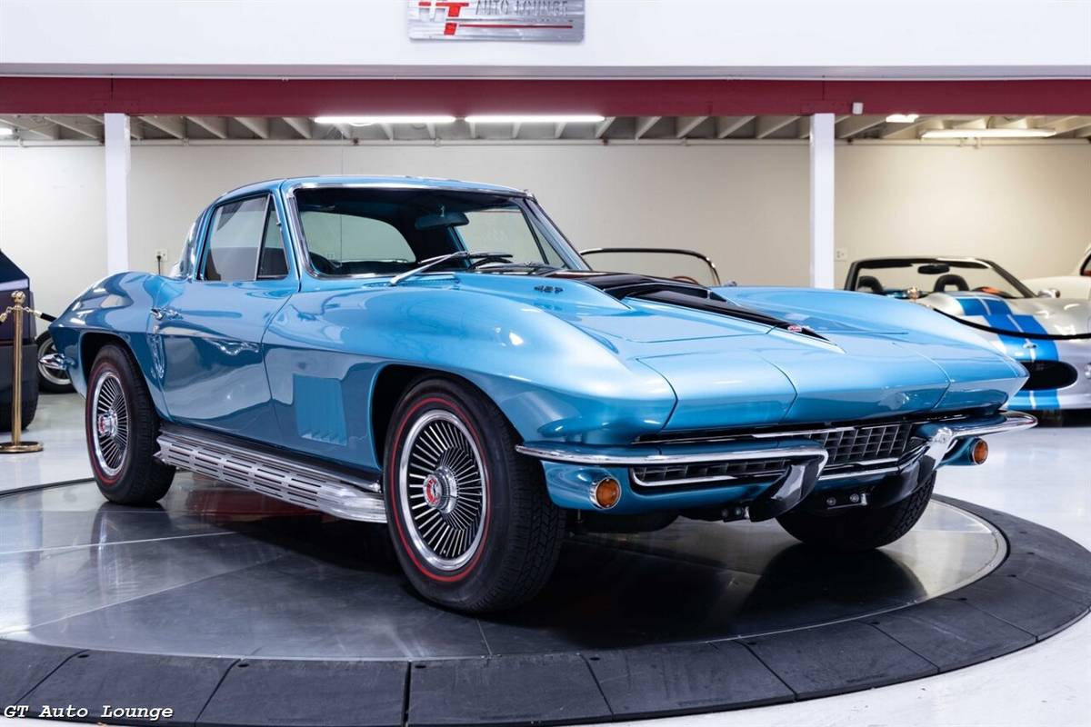 Chevrolet-Corvette-1967-2