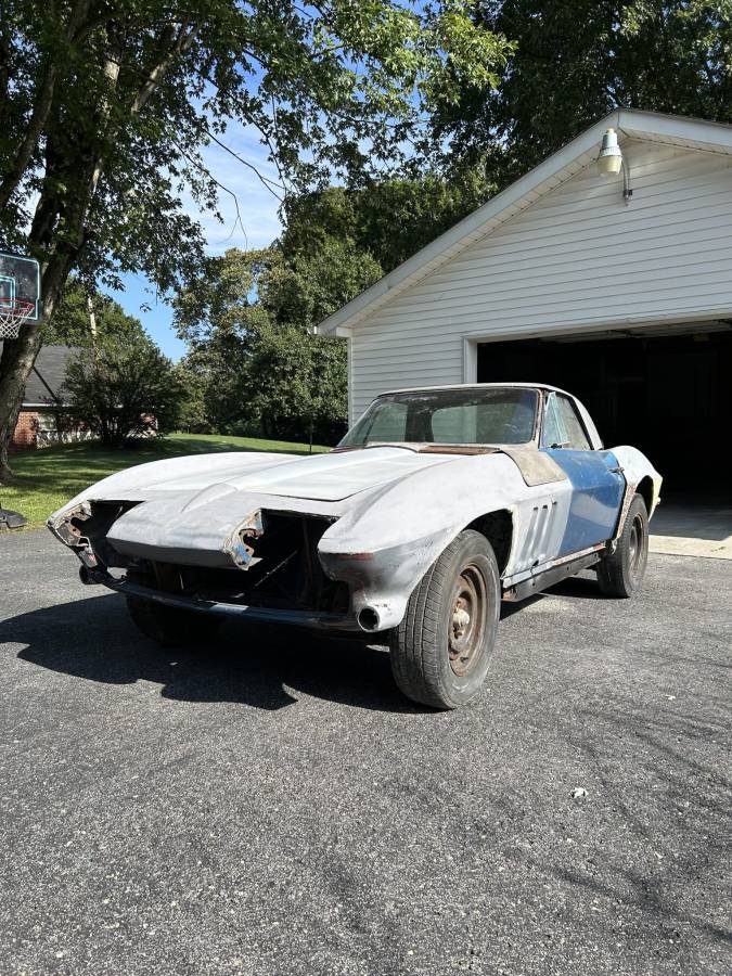 Chevrolet-Corvette-1967-2