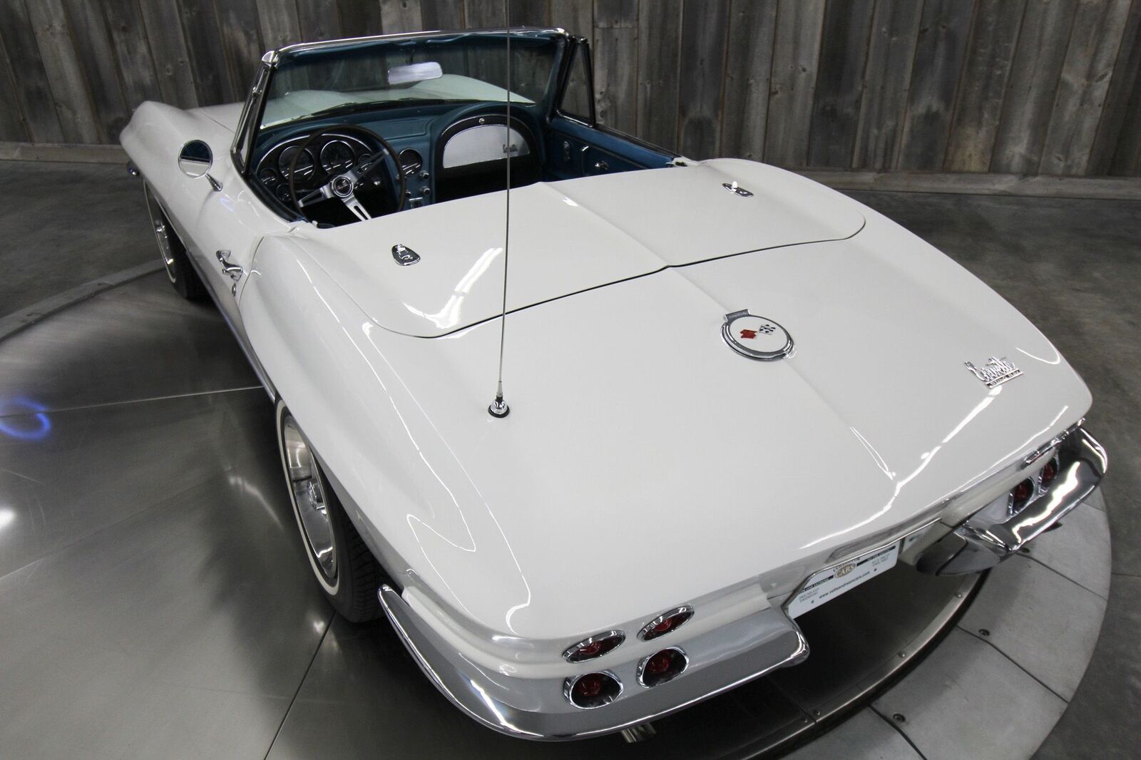 Chevrolet-Corvette-1967-22