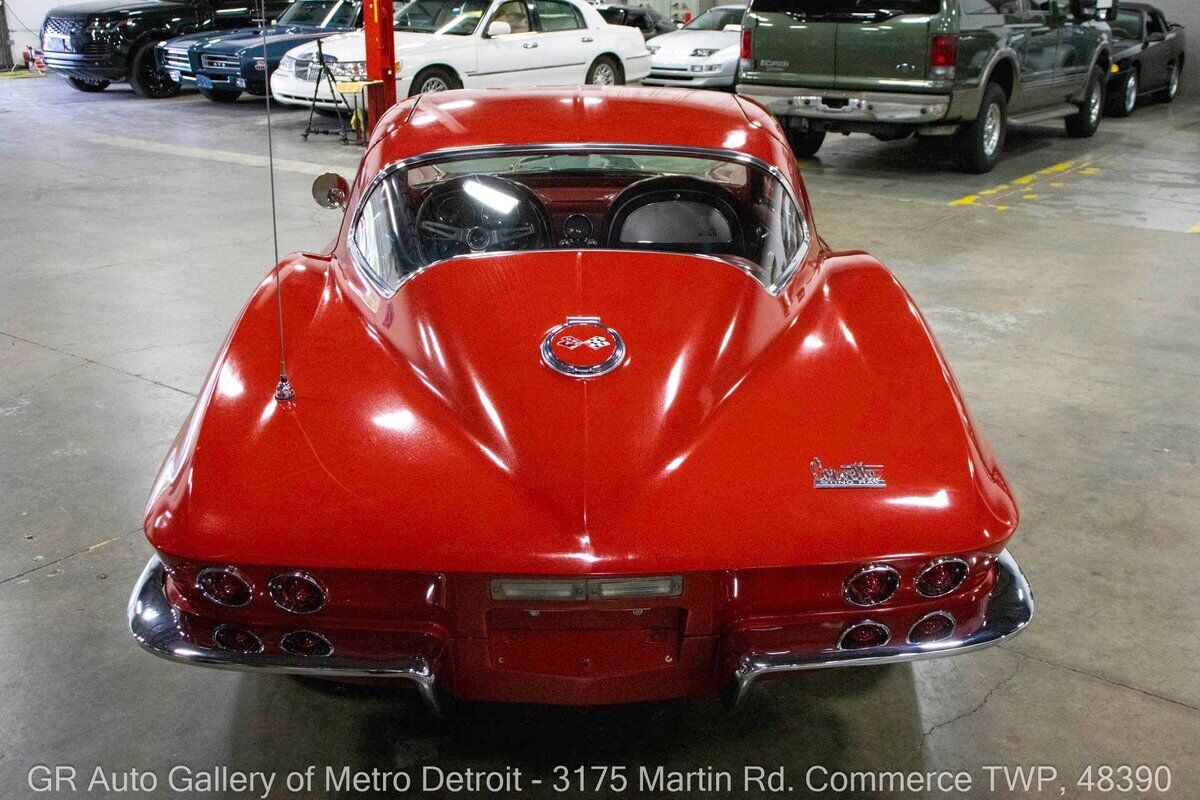 Chevrolet-Corvette-1967-4