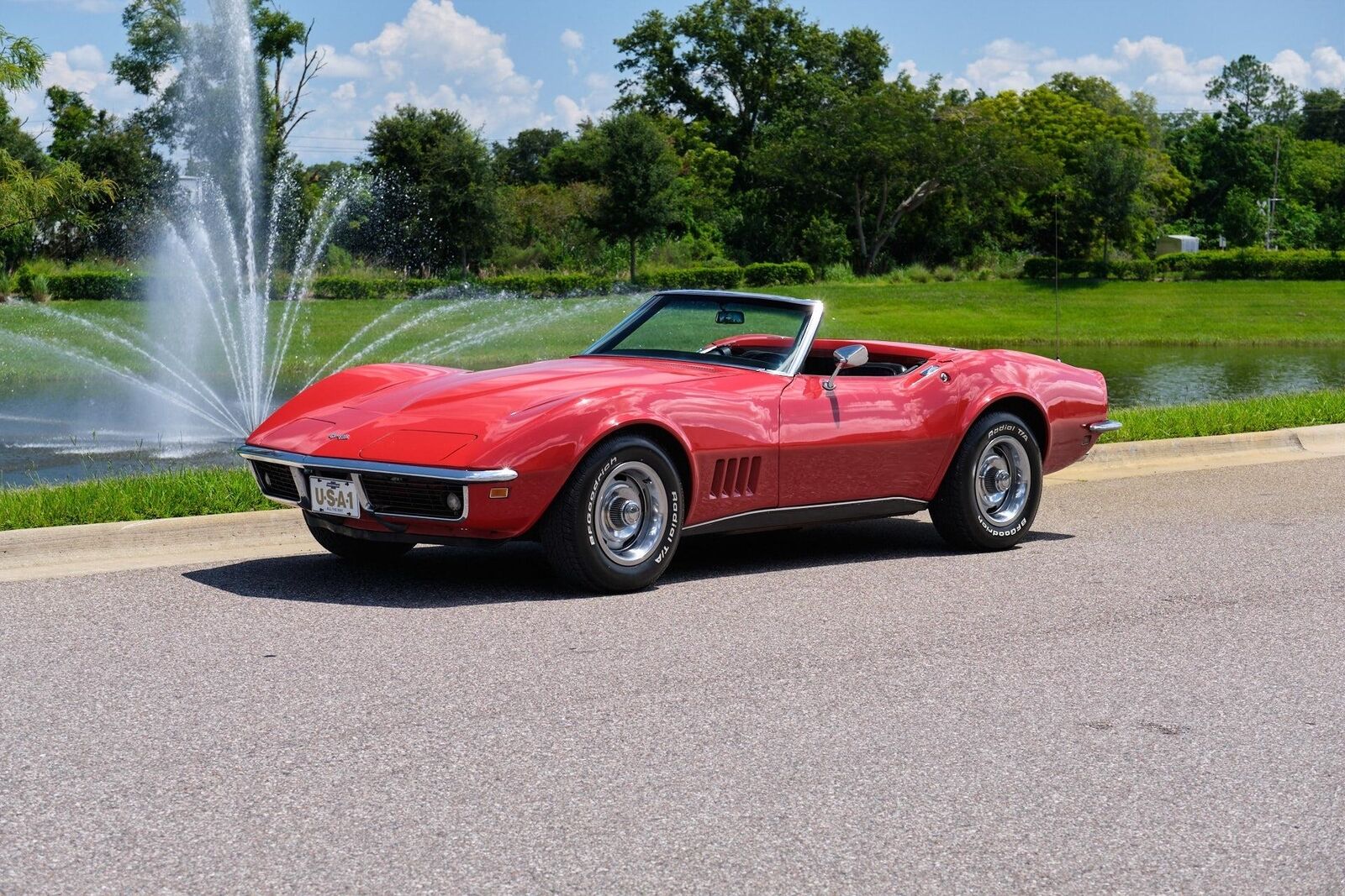 Chevrolet-Corvette-1968-1