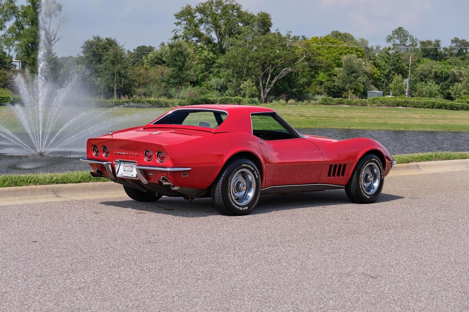 Chevrolet-Corvette-1968-8