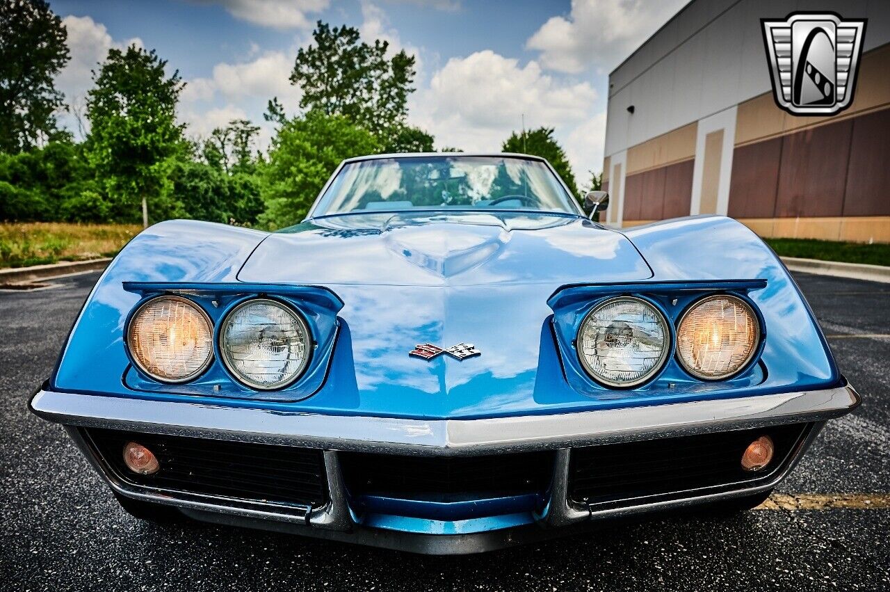 Chevrolet-Corvette-1969-10