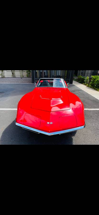 Chevrolet-Corvette-1969-12