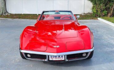 Chevrolet-Corvette-1969-2