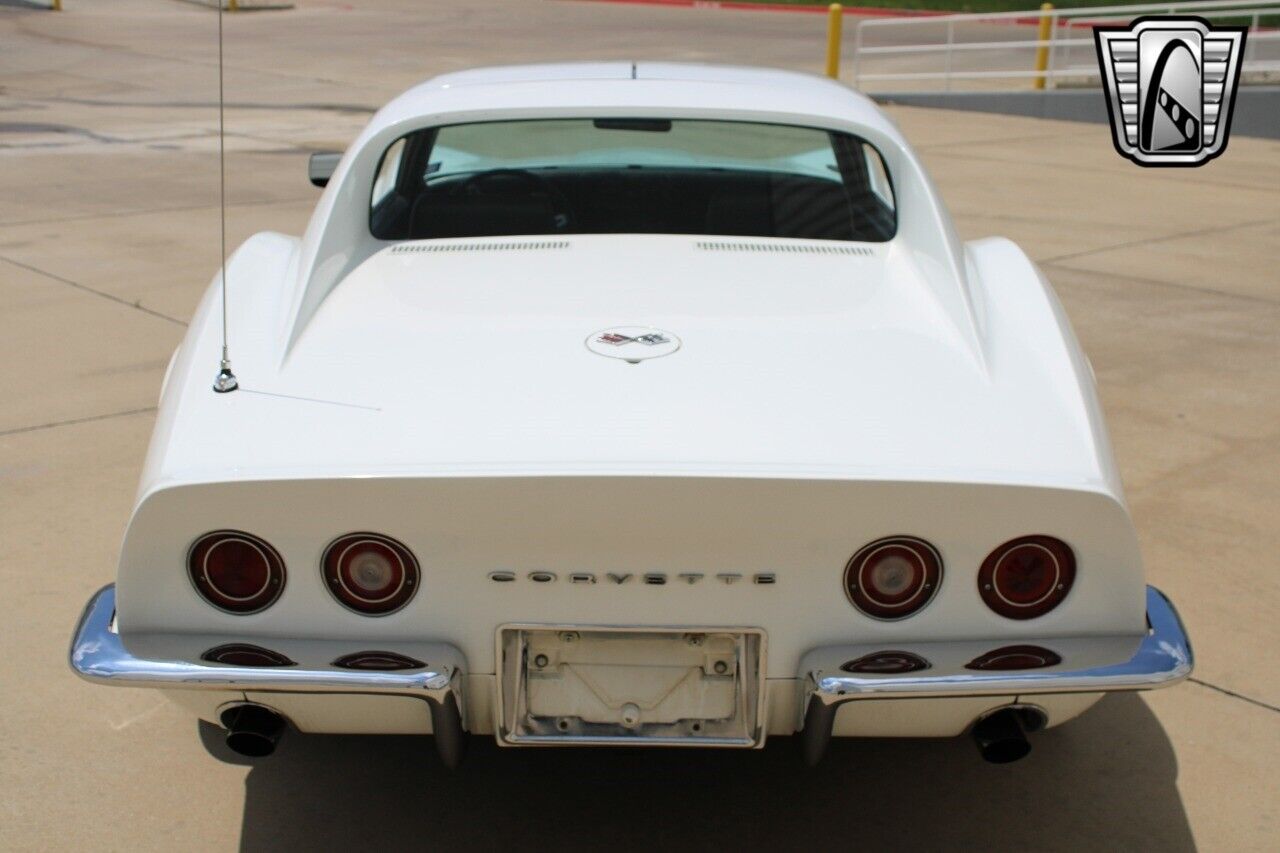 Chevrolet-Corvette-1969-4