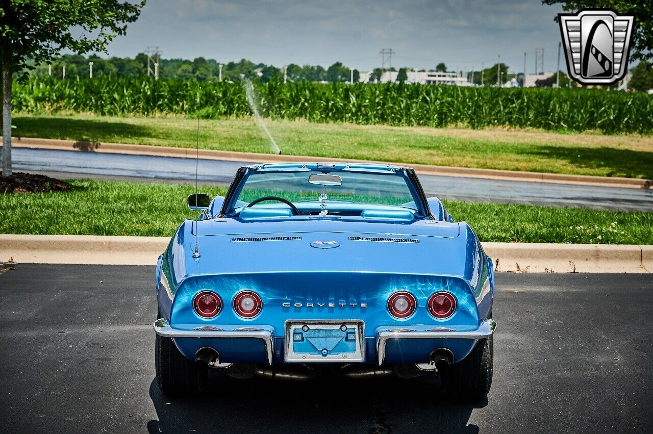 Chevrolet-Corvette-1969-5