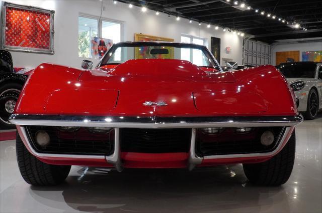 Chevrolet-Corvette-1969-6