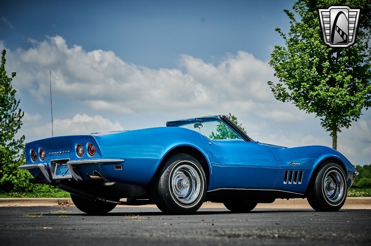 Chevrolet-Corvette-1969-6