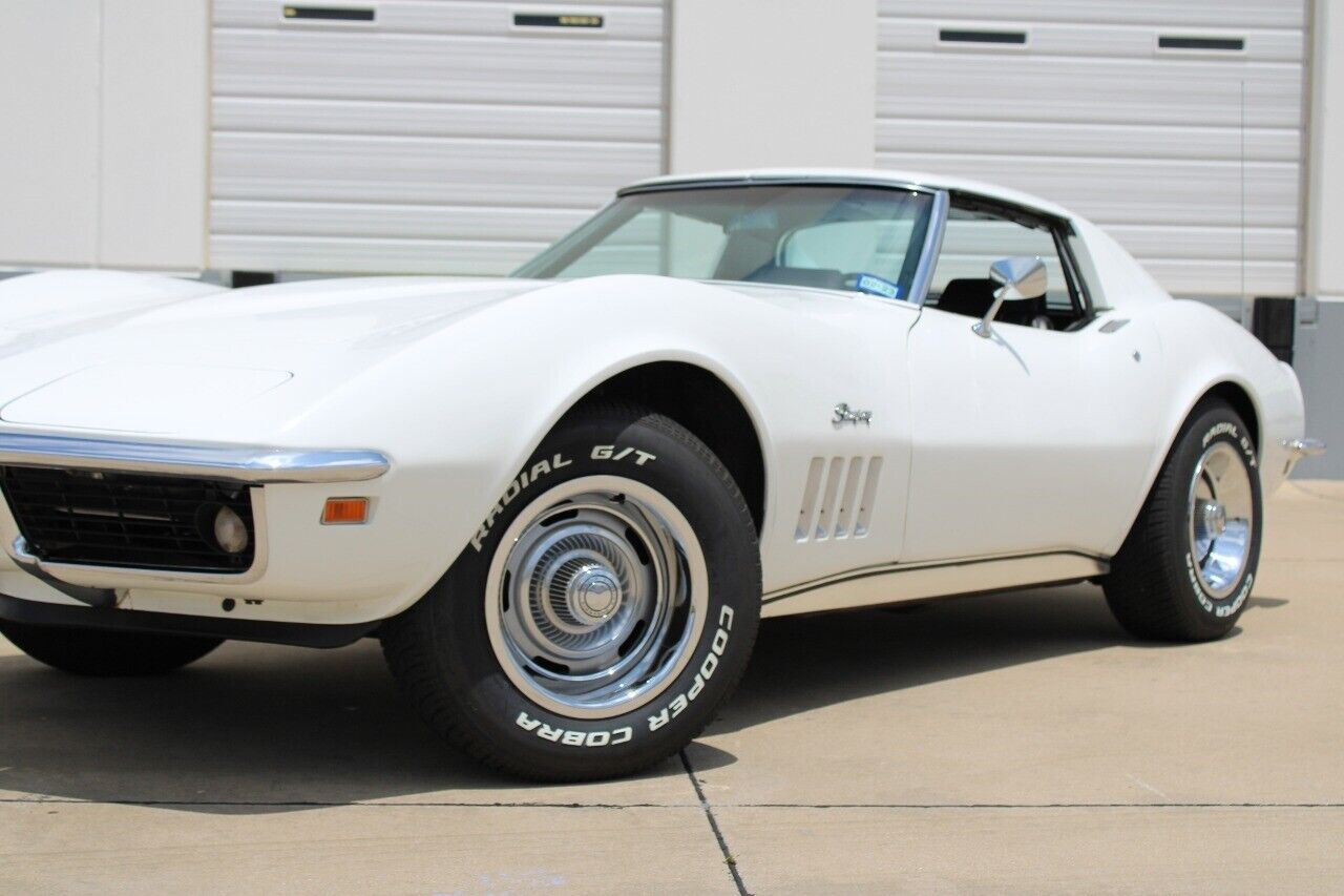 Chevrolet-Corvette-1969-9