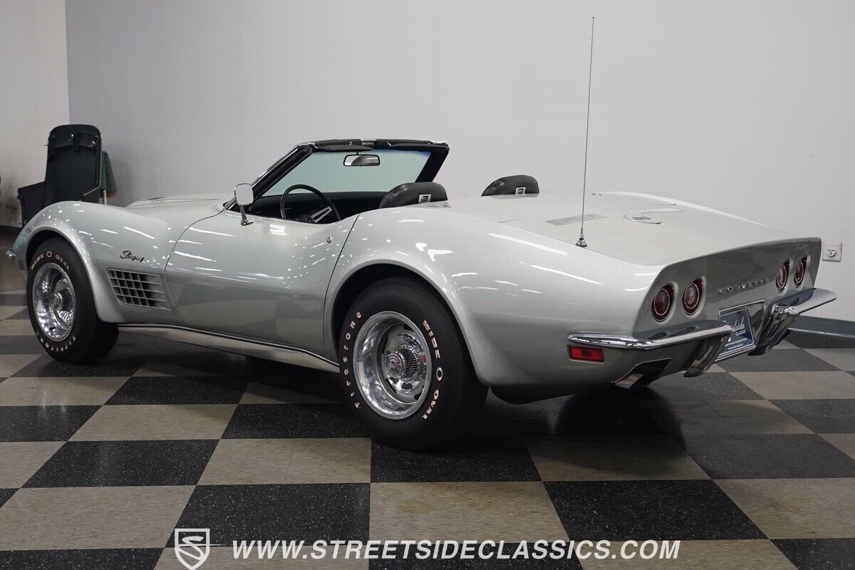 Chevrolet-Corvette-1970-10