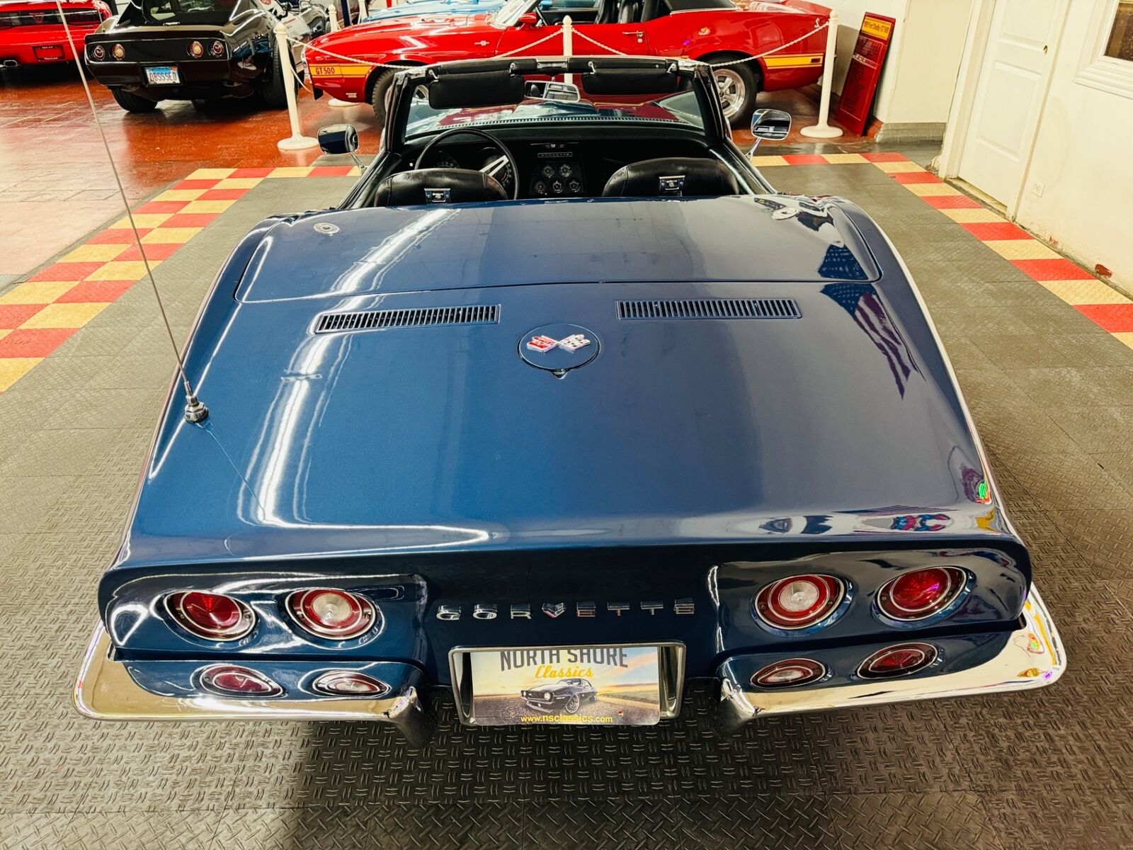 Chevrolet-Corvette-1970-17