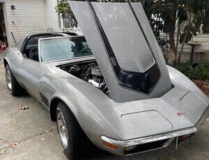 Chevrolet-Corvette-1970-4