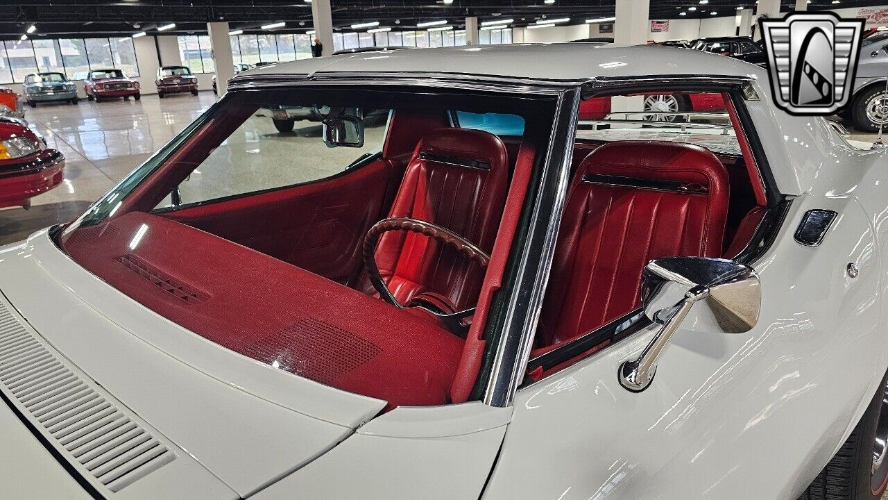 Chevrolet-Corvette-1971-10