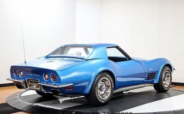 Chevrolet-Corvette-1971-15