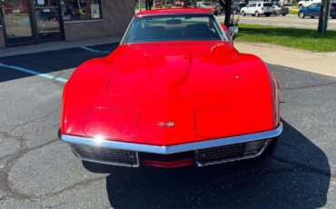 Chevrolet-Corvette-1971-3