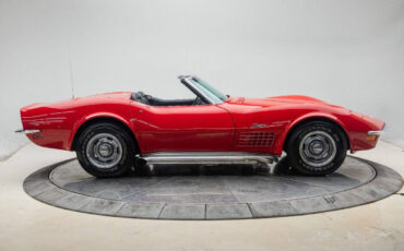 Chevrolet-Corvette-1971-3