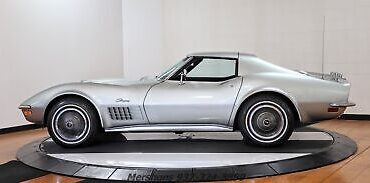 Chevrolet-Corvette-1971-4