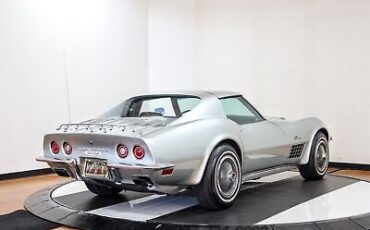 Chevrolet-Corvette-1971-7