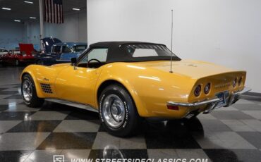 Chevrolet-Corvette-1971-9