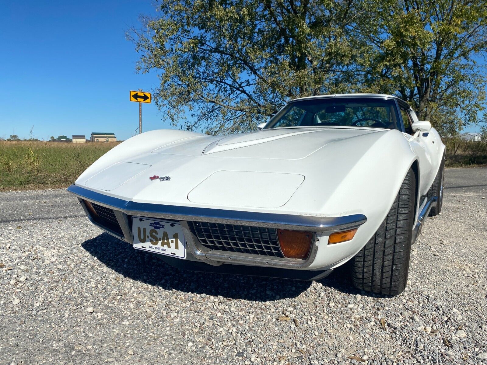 Chevrolet-Corvette-1972-1