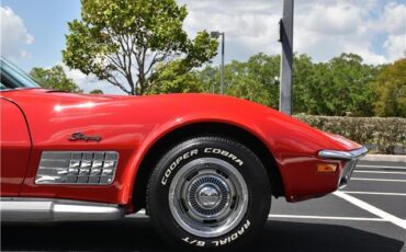 Chevrolet-Corvette-1972-12