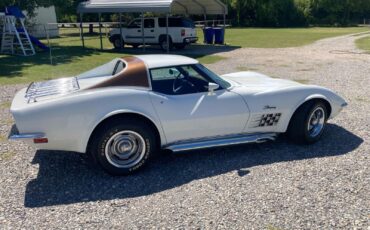 Chevrolet-Corvette-1972-17