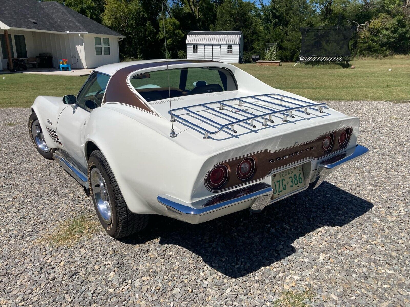 Chevrolet-Corvette-1972-19