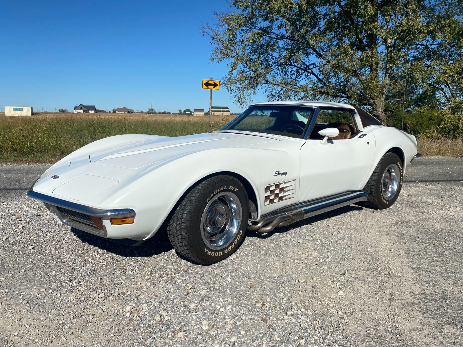 Chevrolet-Corvette-1972-2