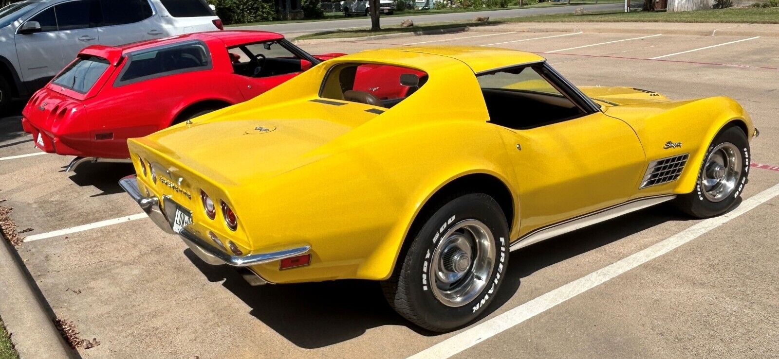 Chevrolet-Corvette-1972-2