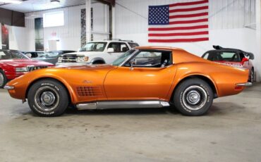 Chevrolet-Corvette-1972-2