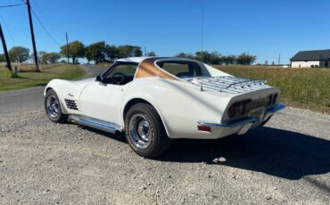 Chevrolet-Corvette-1972-4