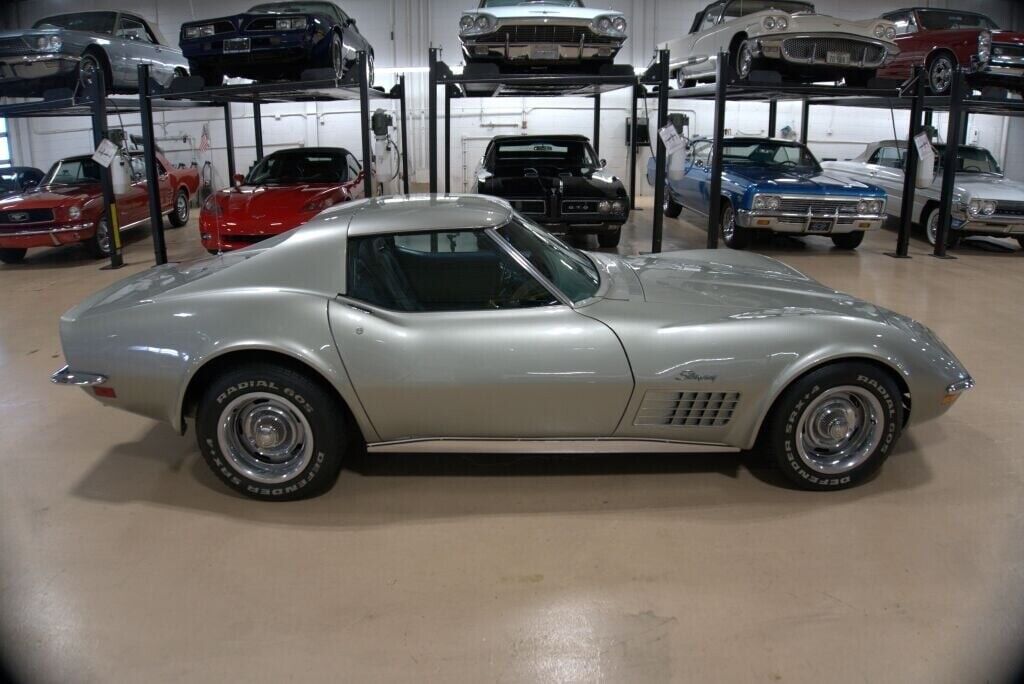 Chevrolet-Corvette-1972-6