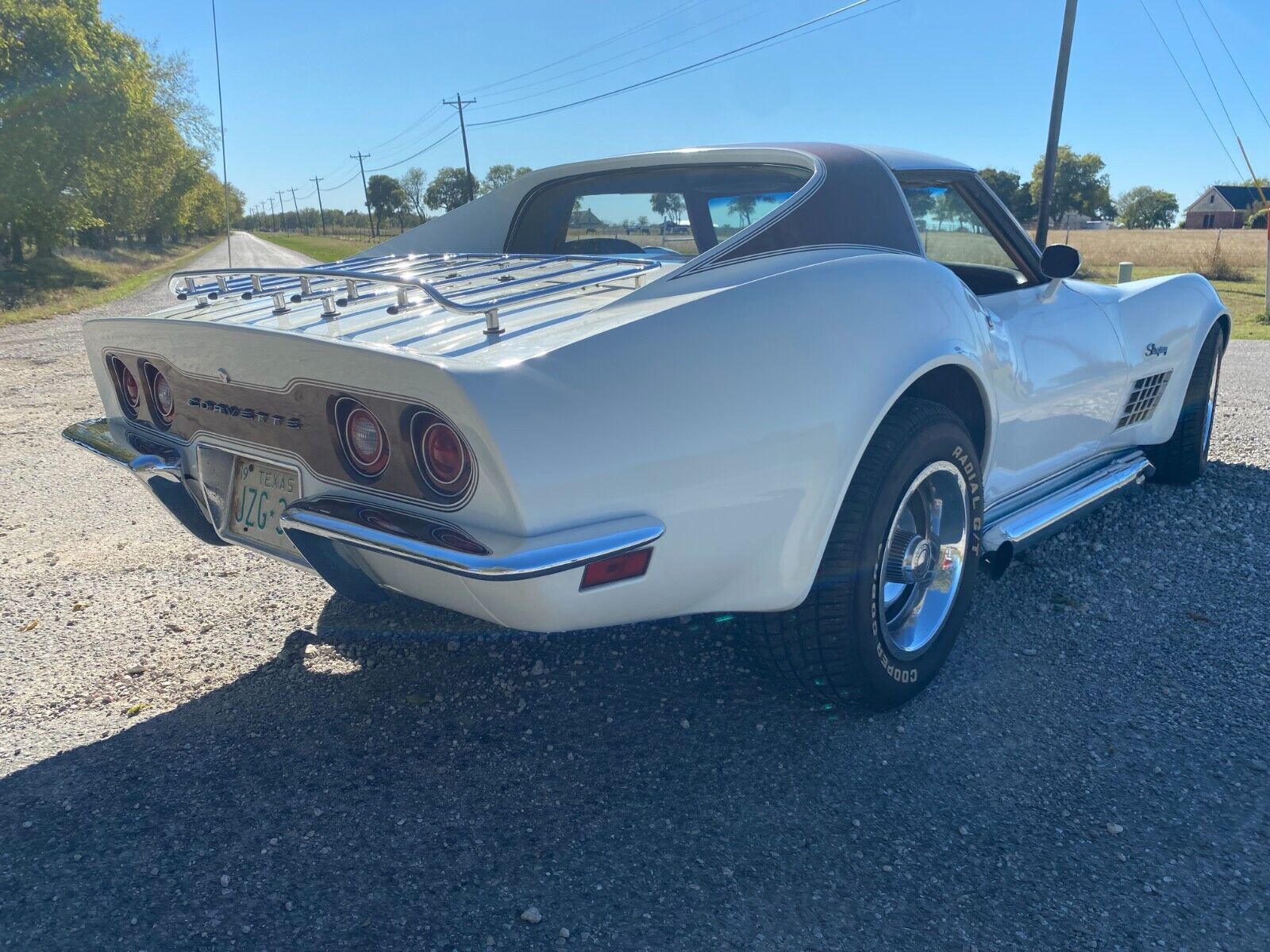 Chevrolet-Corvette-1972-6