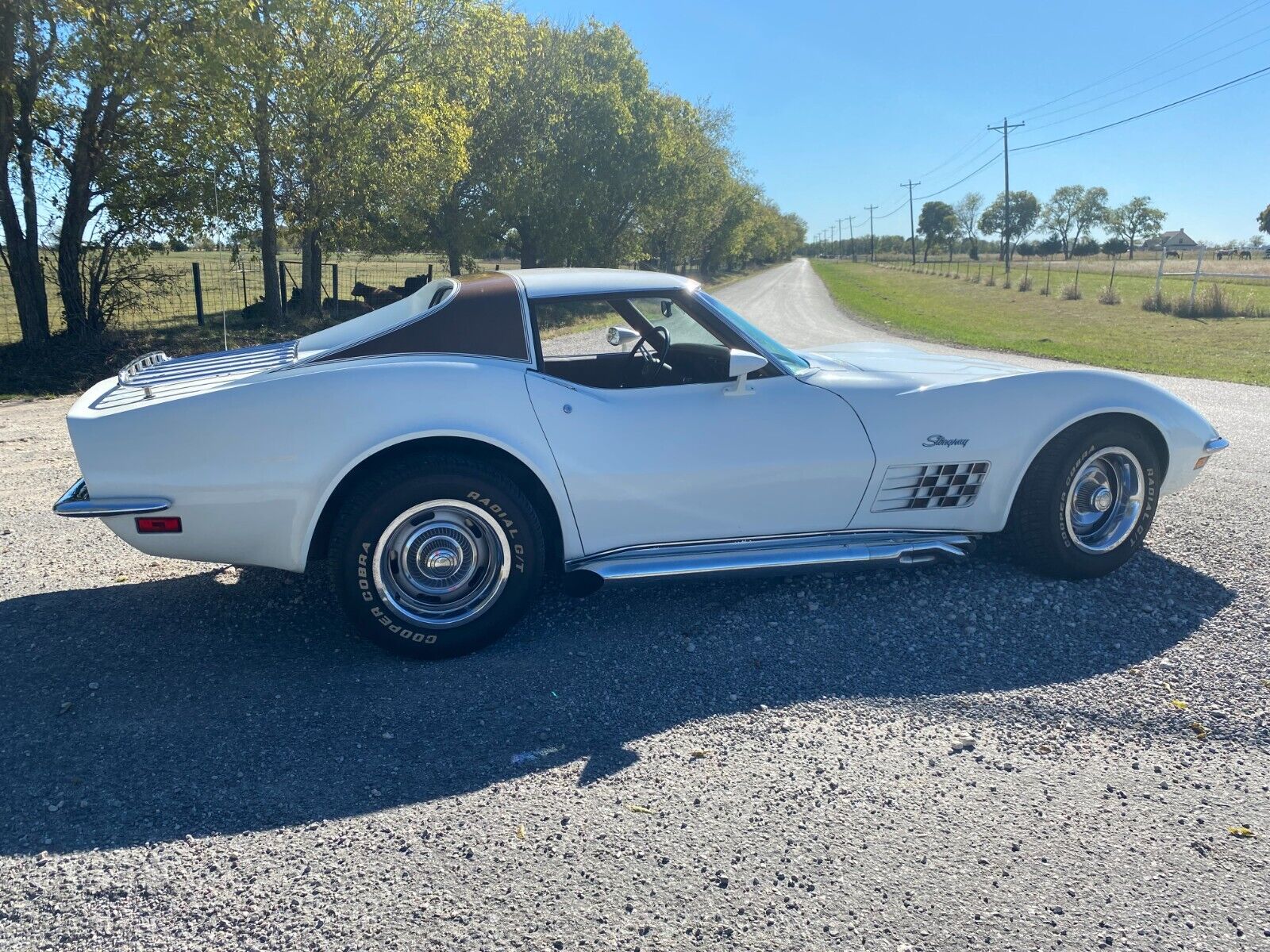 Chevrolet-Corvette-1972-8