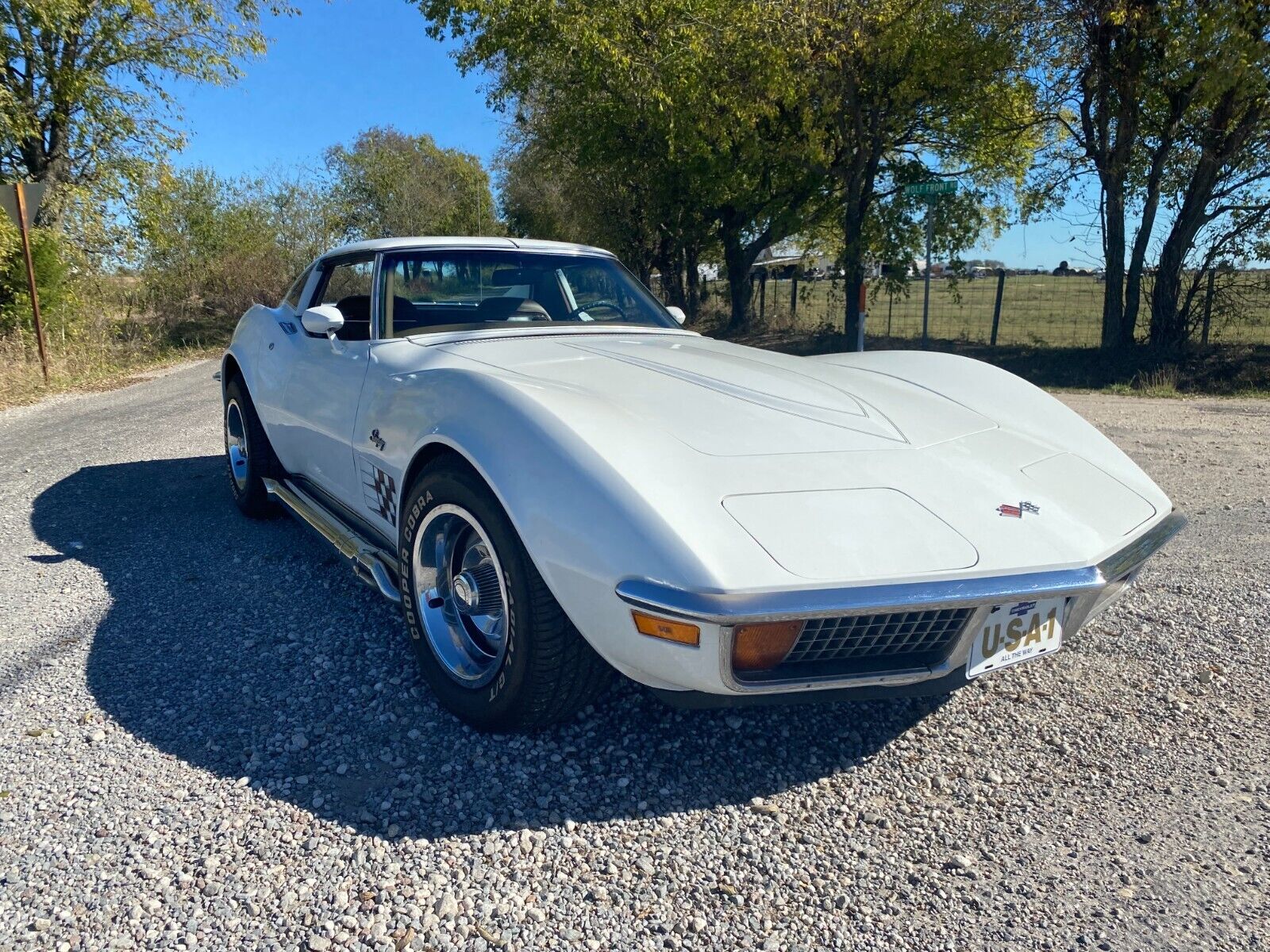 Chevrolet-Corvette-1972-9